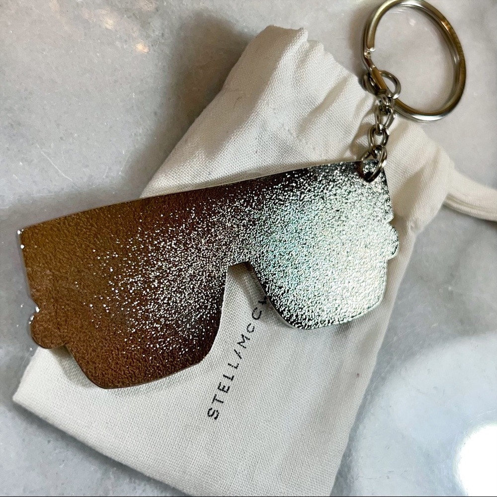 Stella McCartney Pink Sunglasses Keychain/Bag Charm - Picture 2 of 8